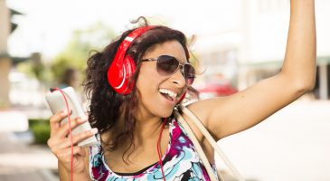 Tubes de l'été 2020 : les 10 chansons qui vont nous faire danser