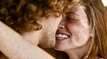 Voici les 10 piliers qui fondent la solidité d’un couple, selon la science