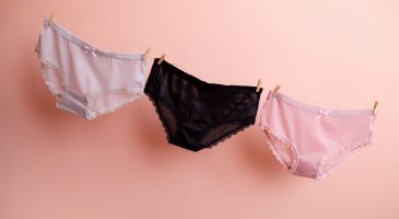 Culottes : voici à quoi sert (vraiment) la petite poche