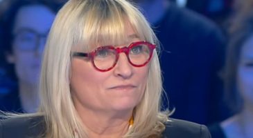 Christine Bravo dévoile sa "déformation" physique génétique qu'elle partage avec sa fille