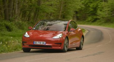 La Tesla Model 3 n’est plus numéro 1 des électriques en Europe