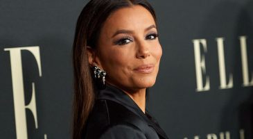 Eva Longoria, 47 ans : en mini robe et cuissardes, elle ose une toute nouvelle couleur de cheveux
