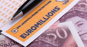 Euromillions : il gagne une fortune et retourne travailler chez Lidl